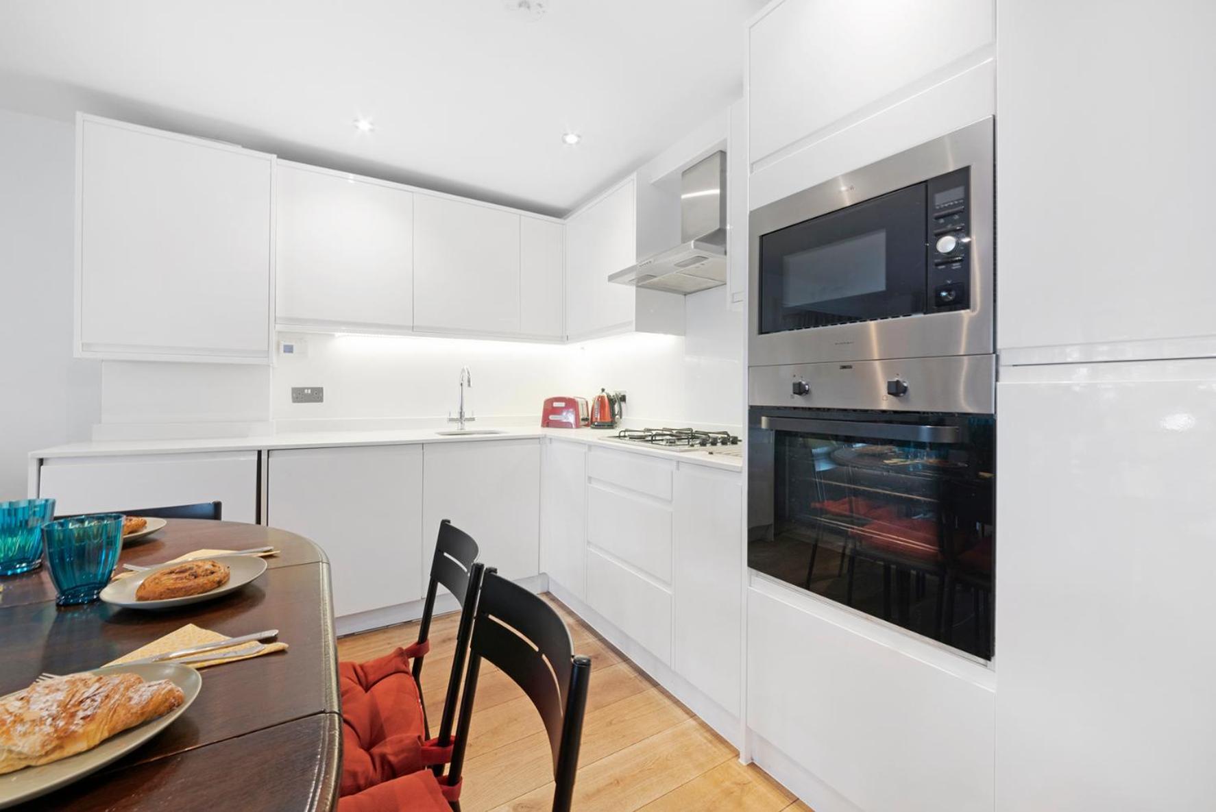 Hermitage Road Apartment By Morethanstays Лондон Экстерьер фото